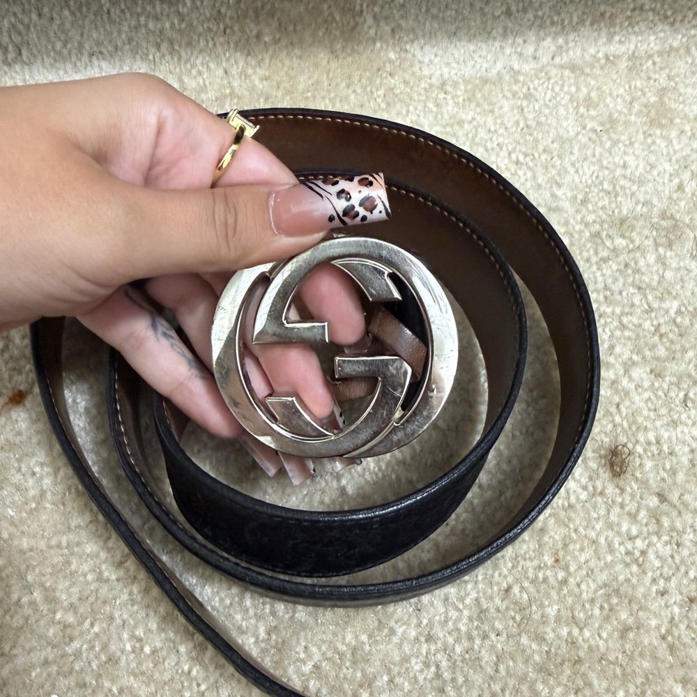Gucci Black Belt with Silver Emblem